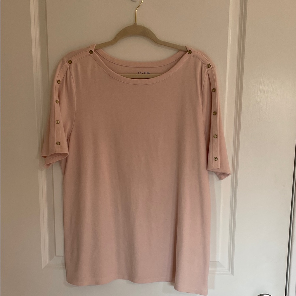 Croft & Barrow Light Pink Short Sleeve Top with Button Accents